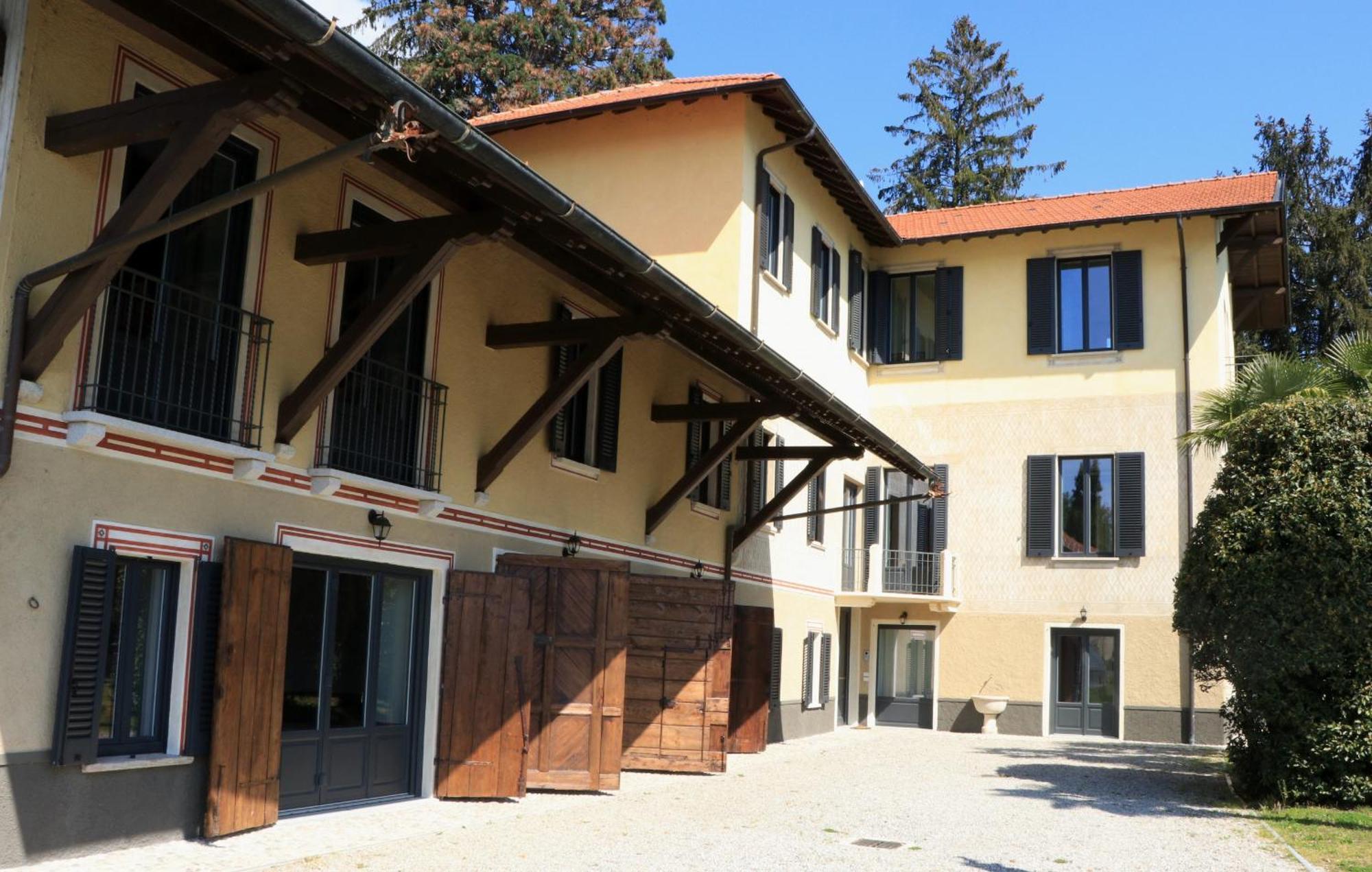 Beach Villa Fiorina Ghiffa Luaran gambar