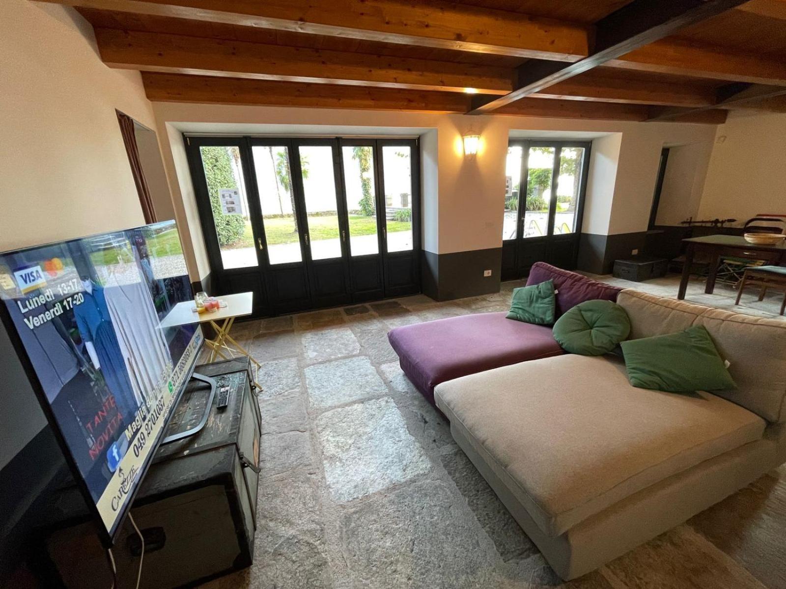 Beach Villa Fiorina Ghiffa Luaran gambar